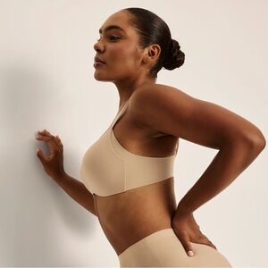 NWT KNIX WingWoman Contour Bra Knix 8+